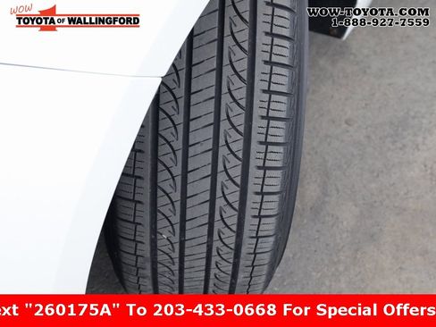 Certified 2024 Toyota Corolla SE image 4