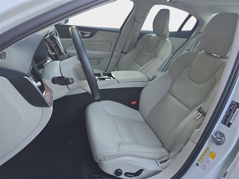 Used 2022 Volvo S60 T8 R-Design Expression w/ Premium Package image 14