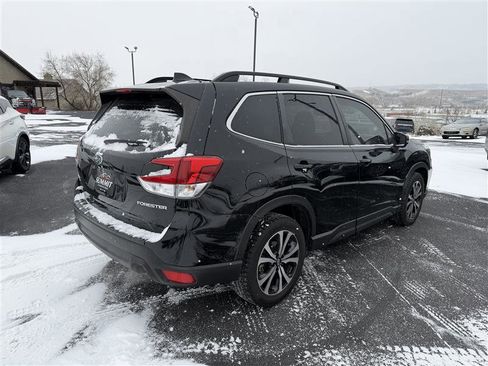 Used 2019 Subaru Forester Limited image 7