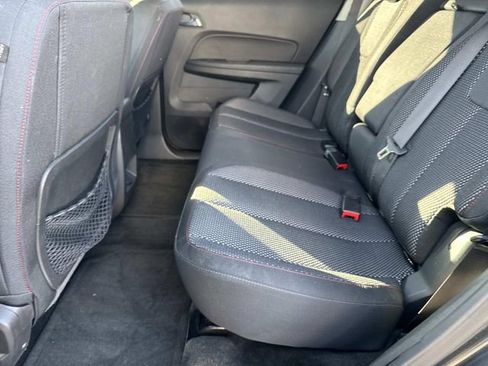 Used 2017 Chevrolet Equinox LT w/ Convenience Package image 11