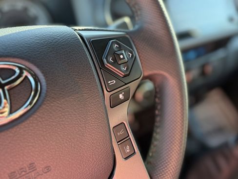 Used 2023 Toyota Tacoma TRD Off-Road w/ Technology Package image 15