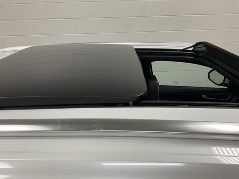 New 2026 Volkswagen Atlas Cross Sport SEL Premium R-Line AWD/4WD image 5