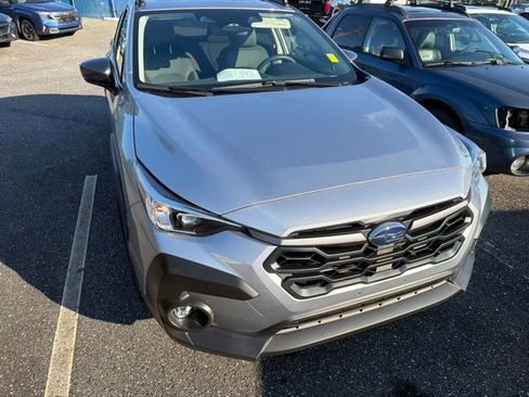 Used 2024 Subaru Crosstrek 2.0i Premium AWD/4WD image 3
