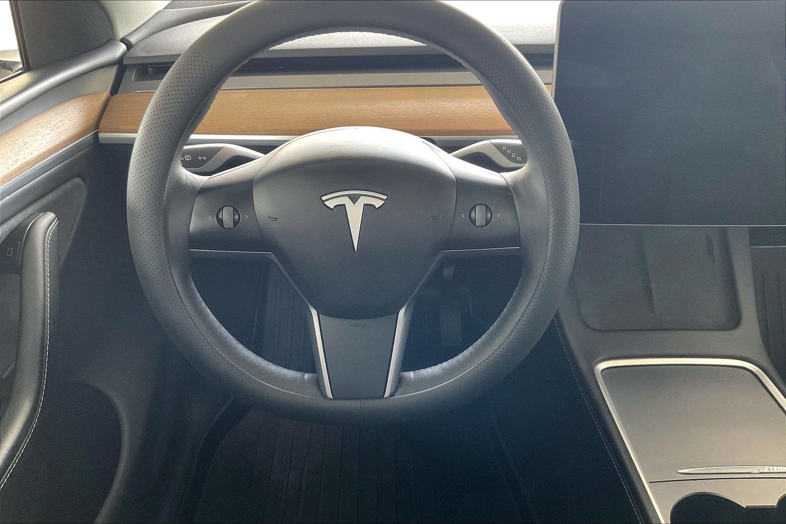 Used 2024 Tesla Model Y Long Range AWD/4WD image 6