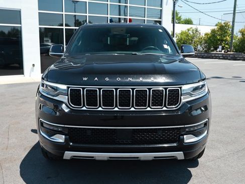 Used 2024 Jeep Wagoneer Series II w/ Flexible Seating Group RWD image 2