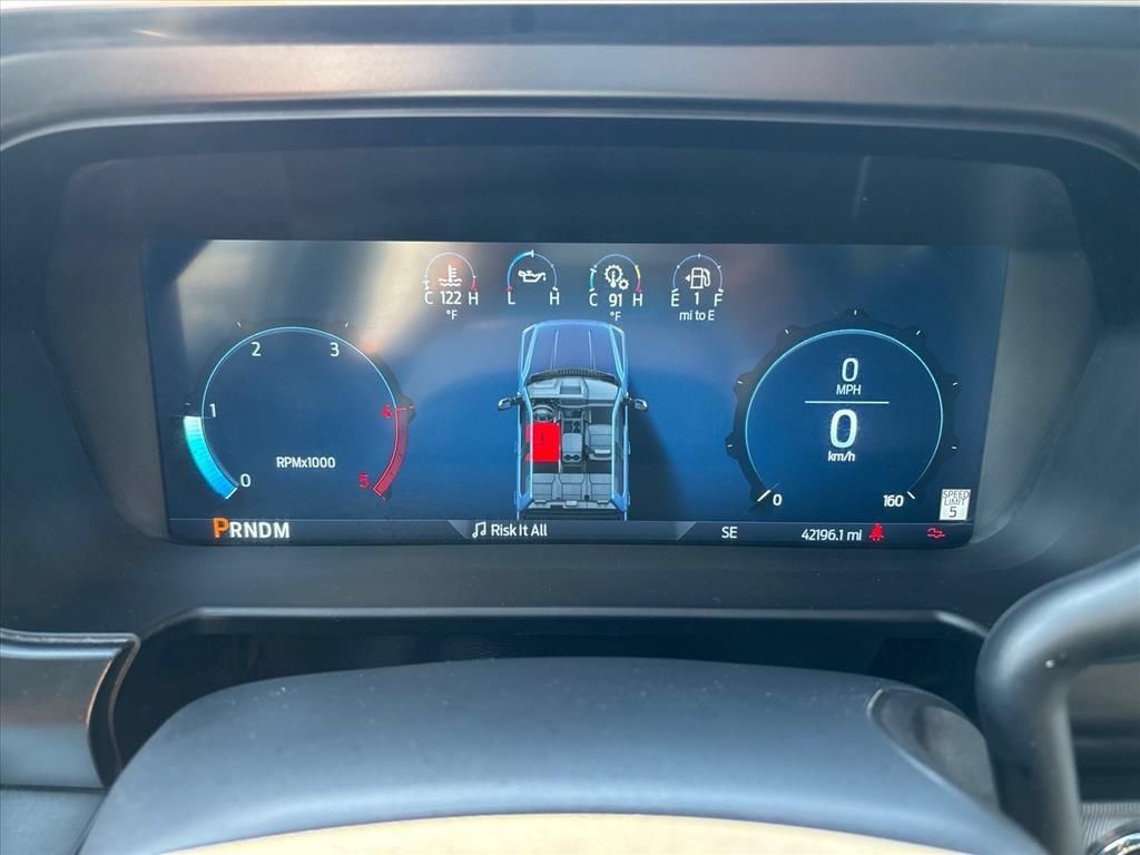 Used 2023 Ford F450 Platinum w/ FX4 Off-Road Package AWD/4WD image 29