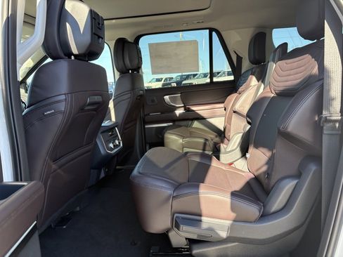 New 2026 Ford Expedition Max Platinum w/ Platinum Ultimate Package image 39