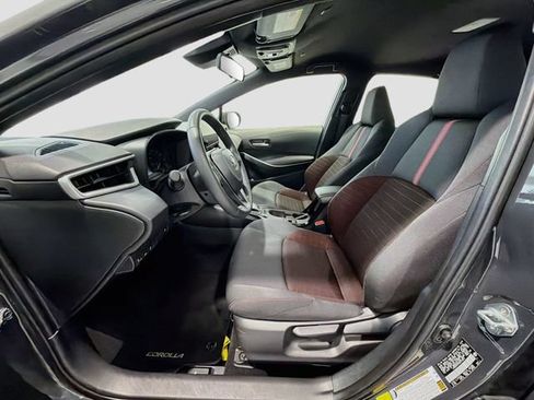 Used 2025 Toyota Corolla SE FWD image 17