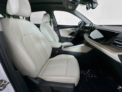 Used 2025 Audi Q5 Premium w/ Convenience Package AWD/4WD image 8