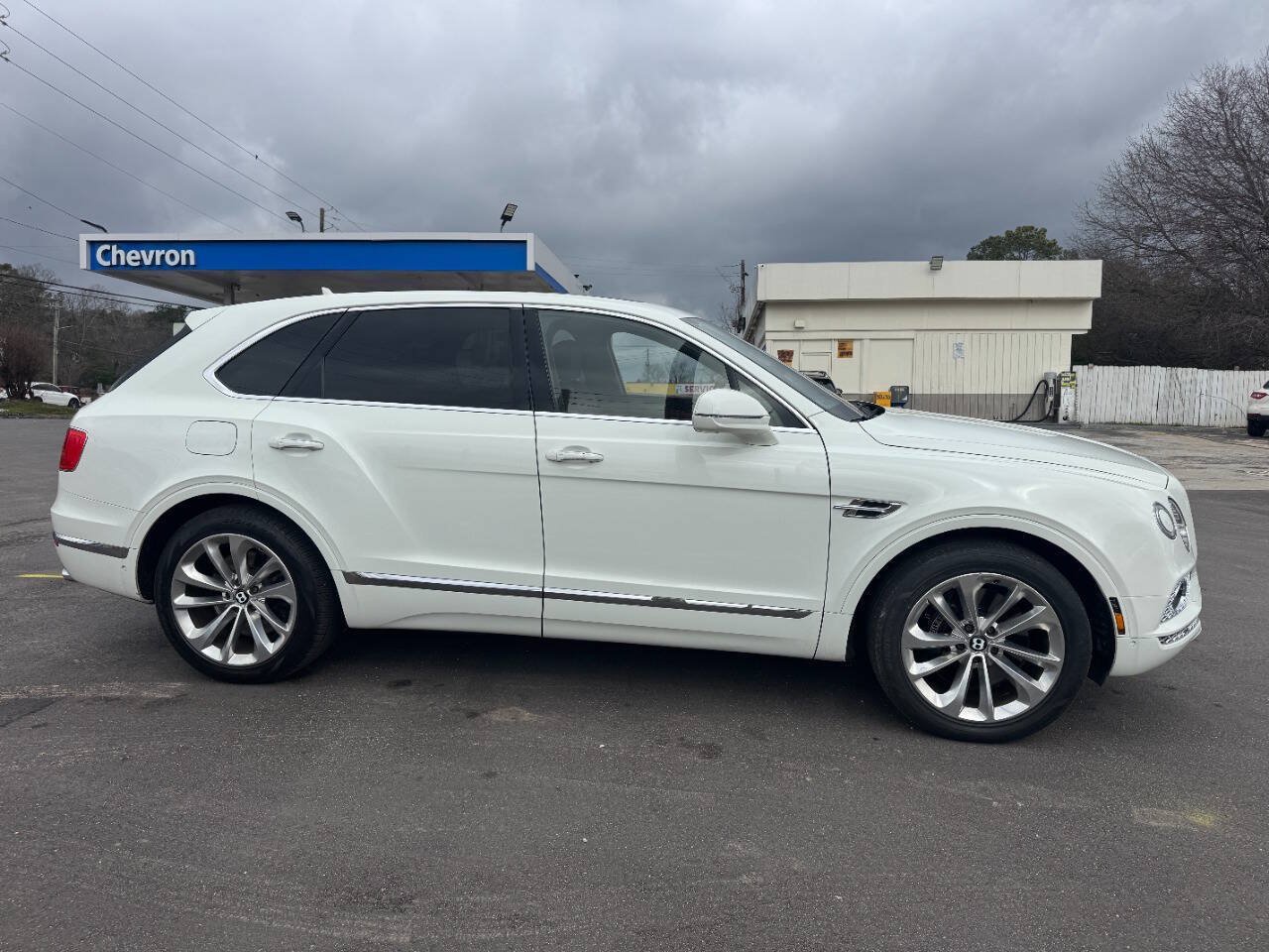 Used 2018 Bentley Bentayga AWD/4WD image 7