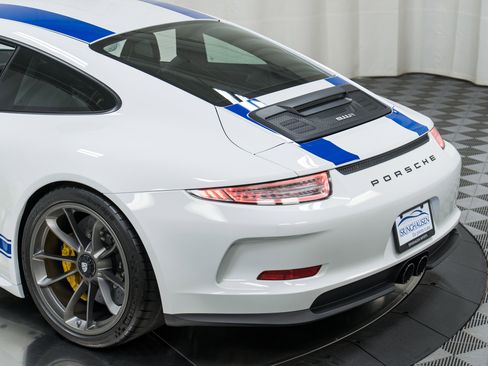 Used 2016 Porsche 911 R RWD image 49