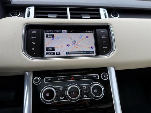 Used 2014 Land Rover Range Rover Sport HSE image 27