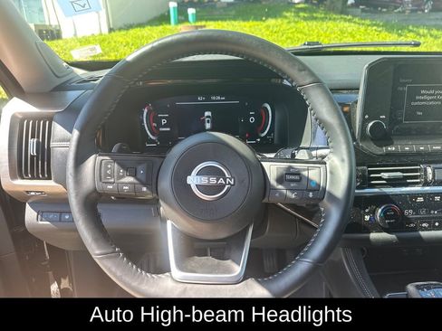 Used 2025 Nissan Pathfinder Platinum w/ Cargo Package FWD image 16