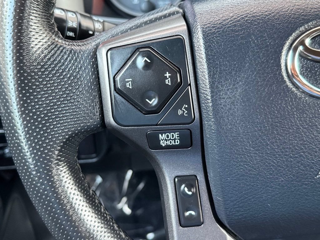 Used 2016 Toyota Tacoma TRD Sport w/ Towing Package AWD/4WD image 26