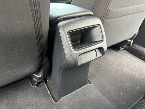 Certified 2025 Honda HR-V LX image 26