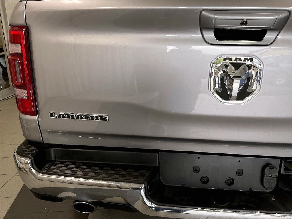 Used 2024 RAM 1500 Laramie AWD/4WD image 28