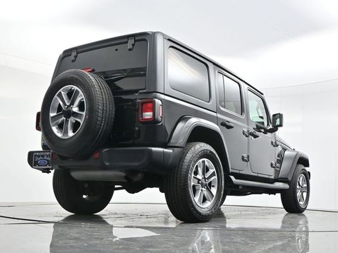 Used 2021 Jeep Wrangler Unlimited Sahara AWD/4WD image 46