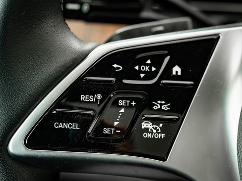 Used 2024 Mercedes-Benz C 300 4MATIC Sedan image 26