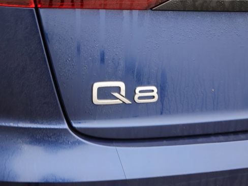 Used 2019 Audi Q8 Prestige image 9