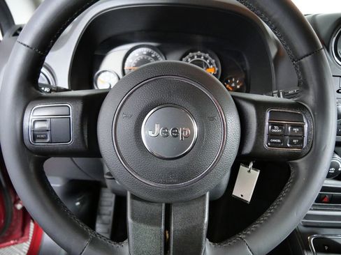 Used 2015 Jeep Patriot Latitude AWD/4WD image 23