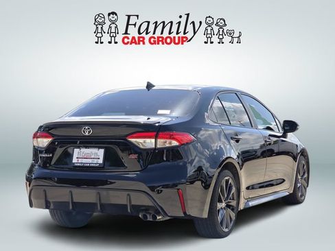 Used 2023 Toyota Corolla SE FWD image 4