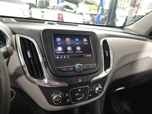 Used 2020 Chevrolet Equinox LS w/ LS Convenience Package FWD image 14