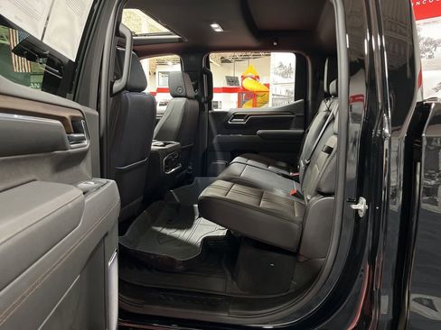 Certified 2025 Chevrolet Silverado 1500 High Country w/ Midnight Edition image 11