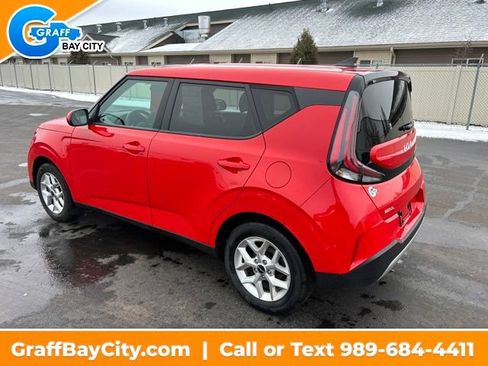 Used 2024 Kia Soul LX w/ Option Group 015 image 3