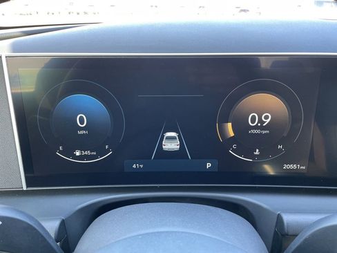 Used 2025 Hyundai Santa Cruz SEL AWD/4WD image 30