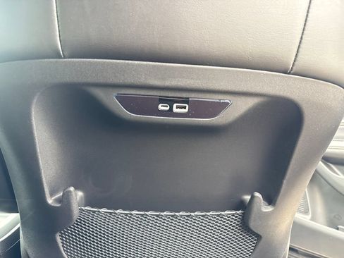 New 2027 Chrysler Pacifica Select FWD image 15