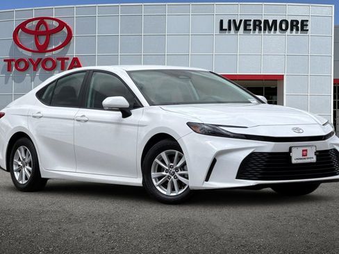 Certified 2025 Toyota Camry LE FWD image 2
