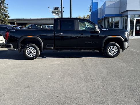 New 2026 GMC Sierra 2500 Pro w/ Convenience Package image 2