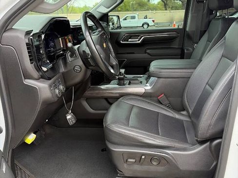 Used 2023 Chevrolet Silverado 1500 LTZ w/ LTZ Convenience Package II AWD/4WD image 10