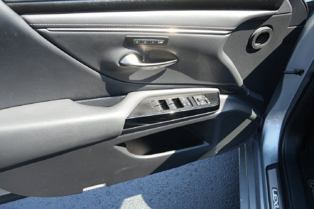 Used 2022 Lexus ES 350 w/ Premium Package FWD image 23