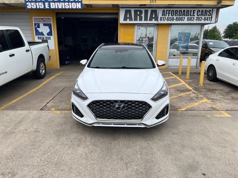 Used 2019 Hyundai Sonata Limited FWD image 2