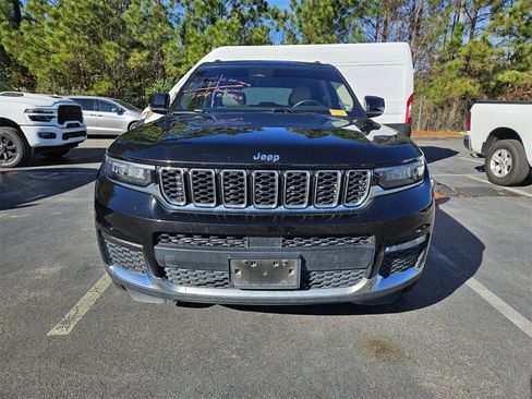 Used 2021 Jeep Grand Cherokee L Limited image 3