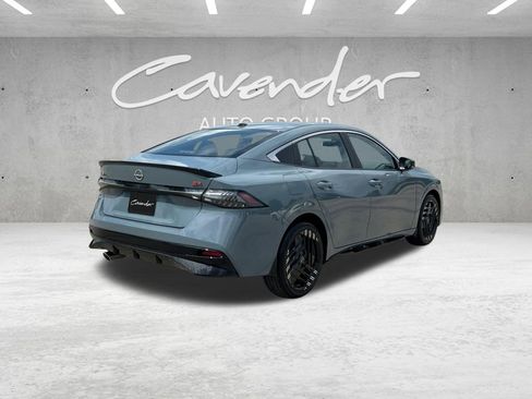 New 2026 Nissan Sentra SR FWD image 17