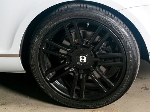 Used 2010 Bentley Continental GT image 16
