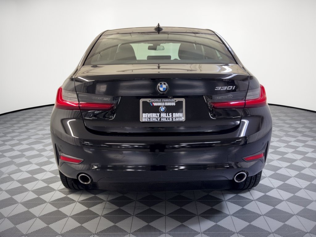 Used 2021 BMW 330i Sedan w/ Convenience Package RWD image 11