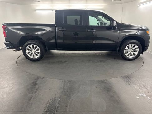 Used 2026 Chevrolet Silverado 1500 Custom w/ LPO, Dark Essentials Package RWD image 4