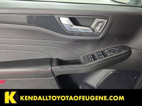 Used 2023 Ford Escape ST-Line AWD/4WD image 12