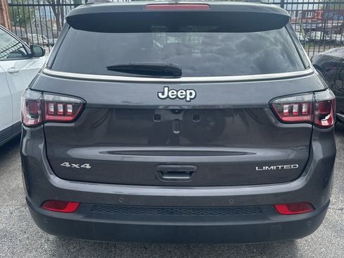 Used 2024 Jeep Compass Limited AWD/4WD image 3