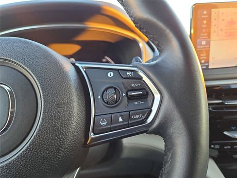 Certified 2025 Acura MDX SH-AWD w/Tech image 13