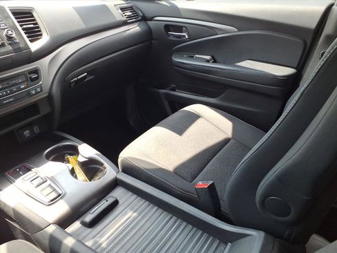 Used 2020 Honda Passport Sport image 19