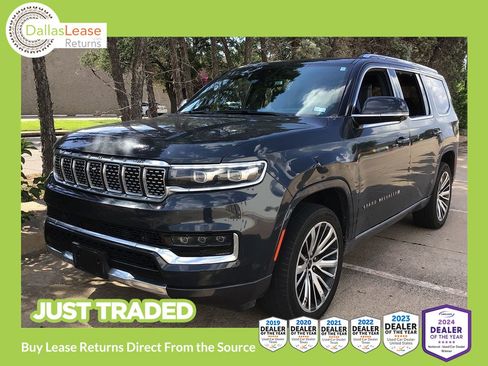 Used 2022 Jeep Grand Wagoneer Series III AWD/4WD image 1