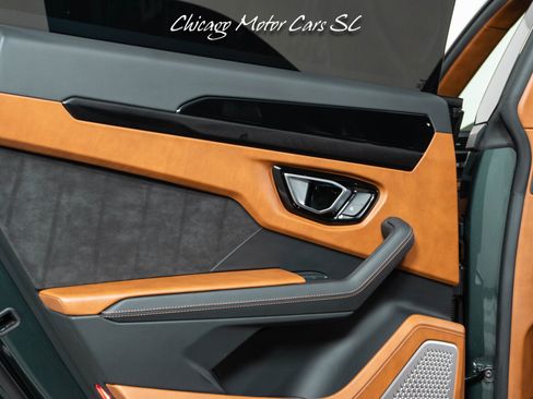 Used 2021 Lamborghini Urus AWD/4WD image 64