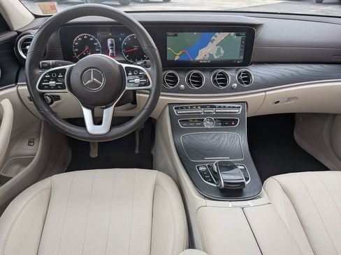 Used 2020 Mercedes-Benz E 350 4MATIC Sedan image 25