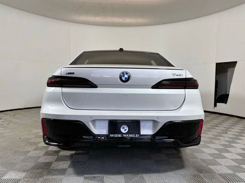 Used 2026 BMW 740i xDrive w/ Premium Package image 6