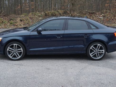 Used 2017 Audi A3 2.0T Premium w/ Convenience Package image 2