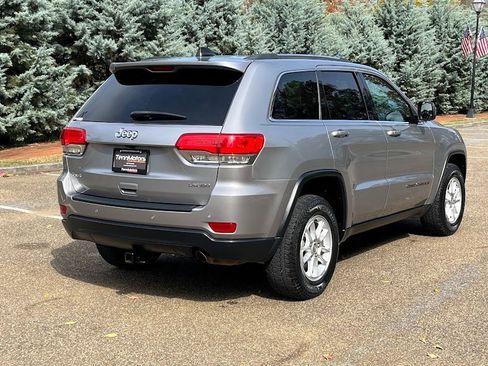 Used 2018 Jeep Grand Cherokee Laredo image 23